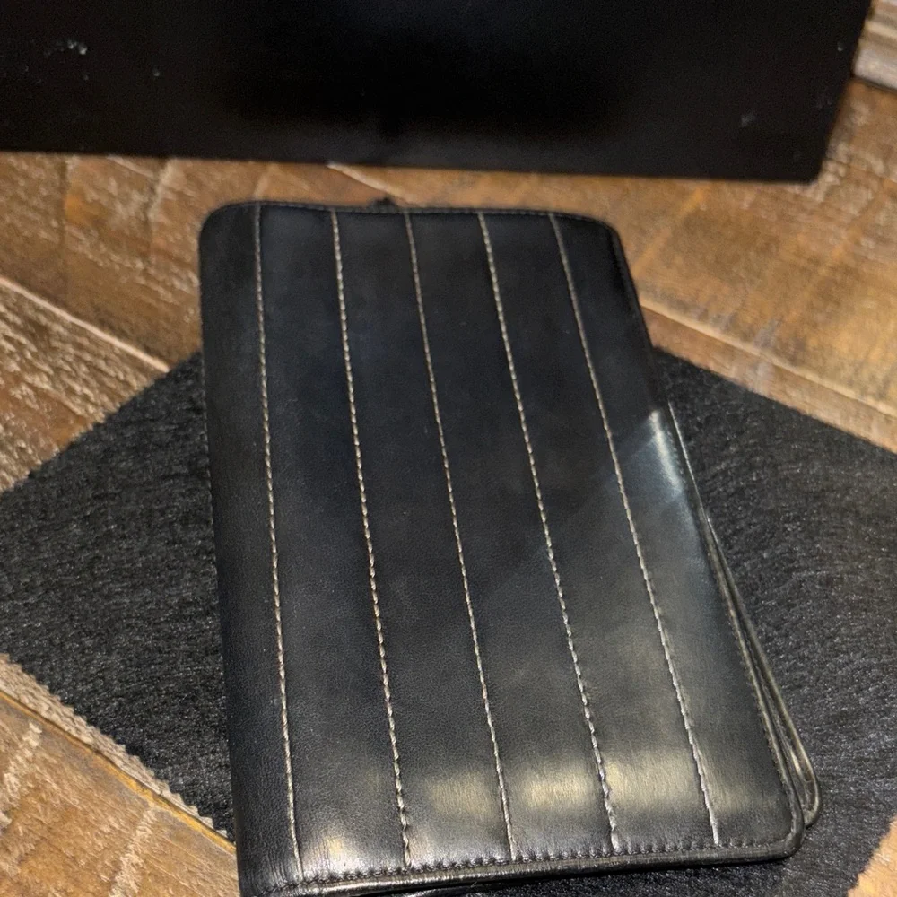 CHANEL Black Quilted Lambskin Long‎ Wallet – Silver CC Logo
